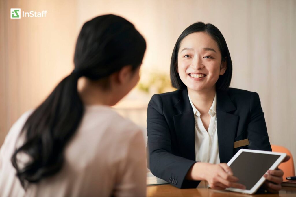 From Front Desk to Finance: Why Hospitality and Bookkeeping Teams Need Integrated Time Tracking and Paystub Systems Why Hospitality and Bookkeeping Teams Need Integrated Time Tracking and Paystub Systems 